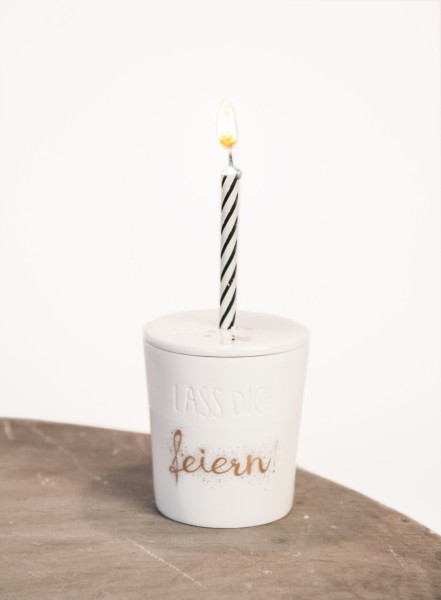 Geburtstagsbecher - Porzellanbecher mit Kerze und Deckel - Lass Dich feiern